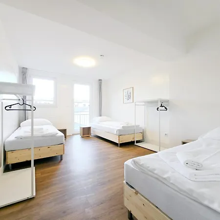 Raj Living - 1 - Balcony - 25 Min To Messe Dus Krefeld