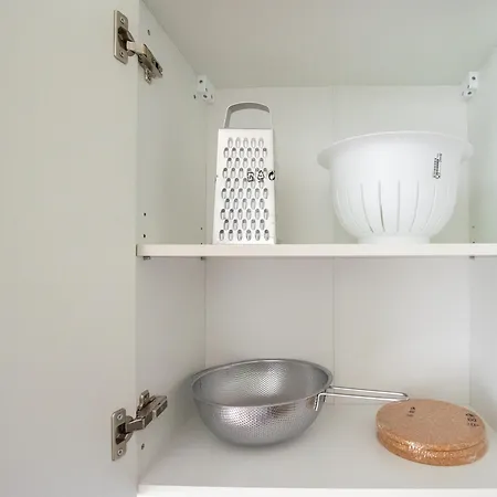 Tolstov - 1 - Balcony - 25 Min To Messe Dus Lägenhet